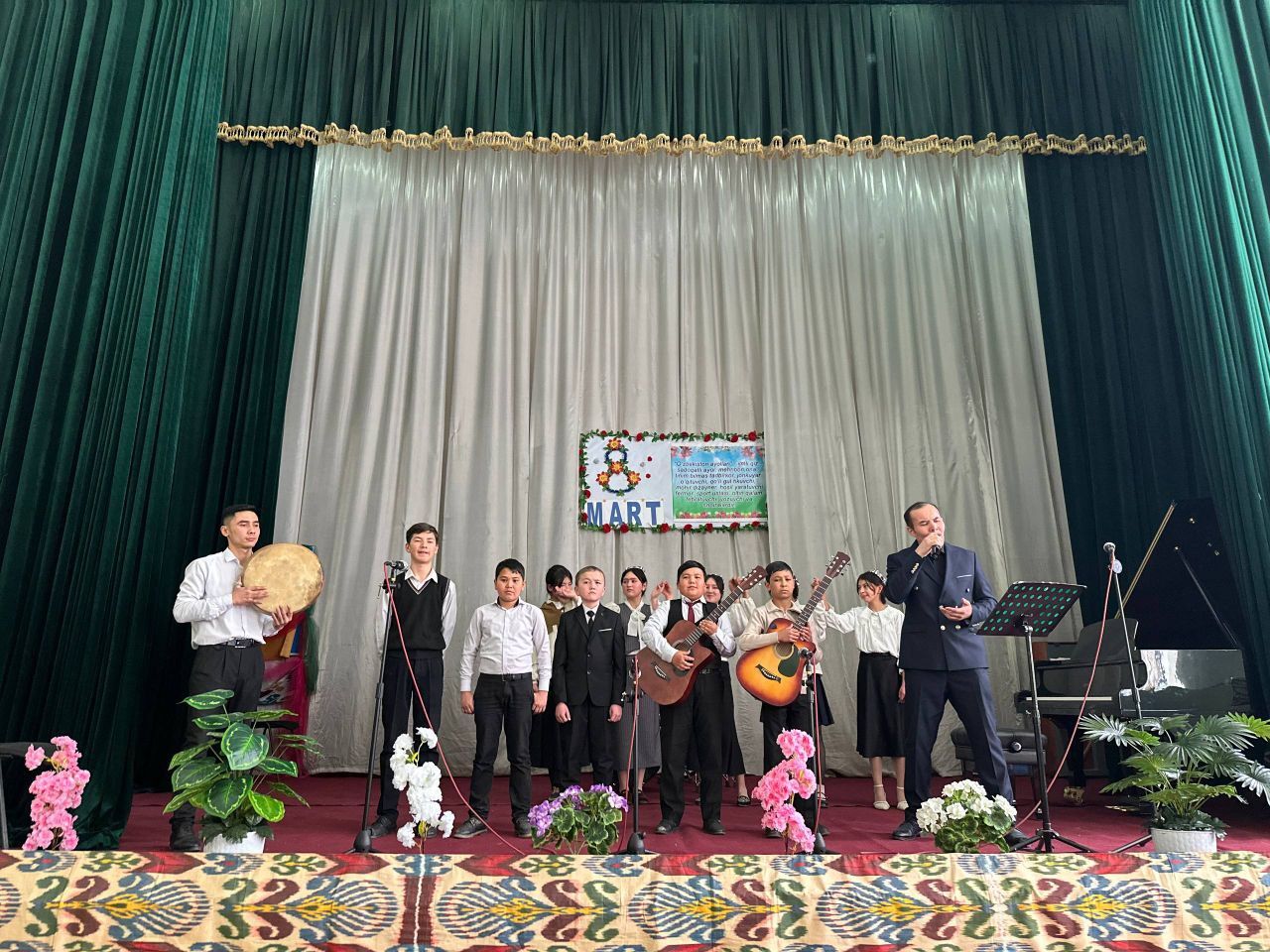 8-mart xalqaro xotin qizlar kuni munosabati bilan o'tkazilgan "Muqaddassan ayol" tadbiri